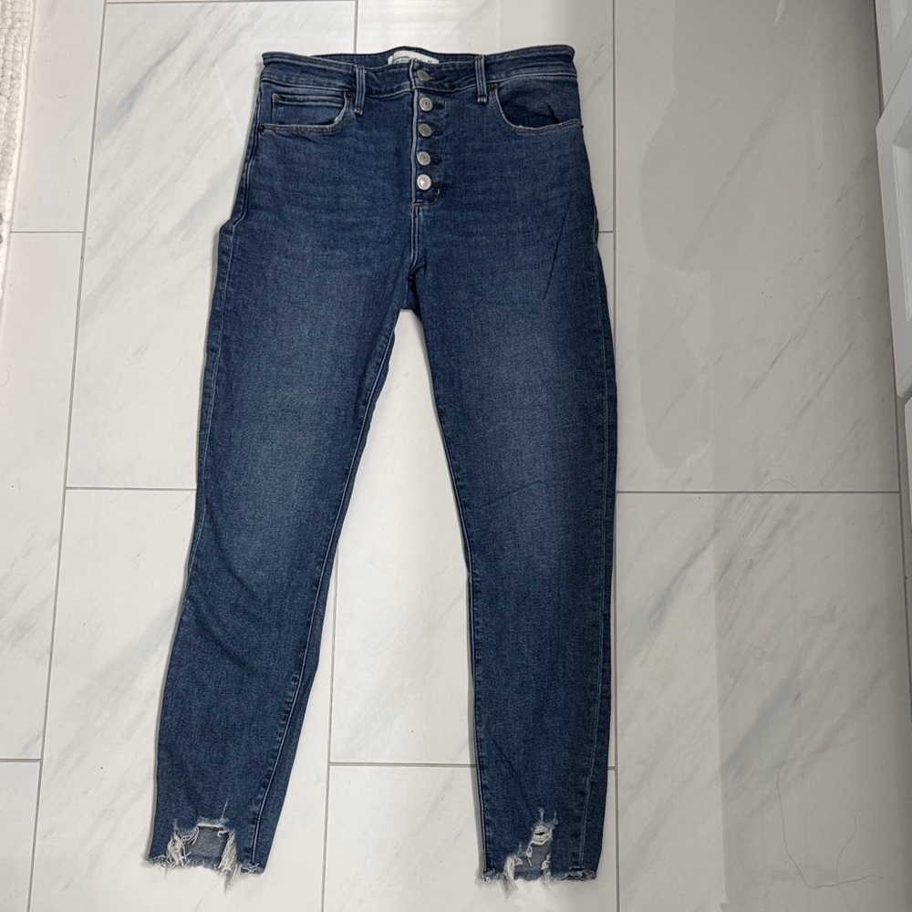 A&F